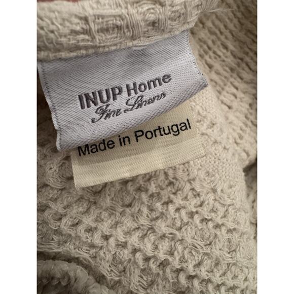 Inup Home Ivory Textured Table Runner with Ruffle Ends 95" - Picture 7 of 16